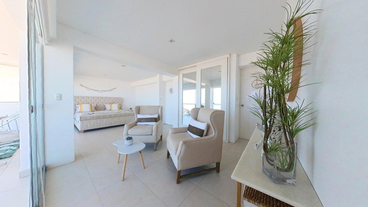 VENTA DE HERMOSO DÚPLEX FRENTE AL MAR, PIMENTEL